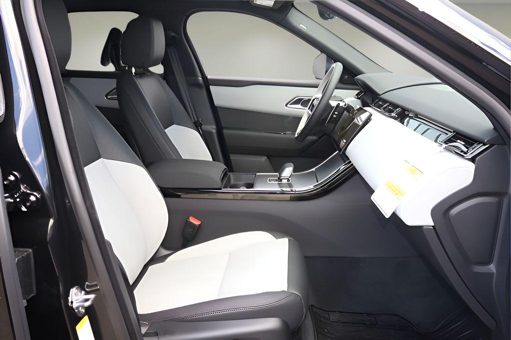 2026 LAND Rover RANGE ROVER VELAR P250 S — миниатюра 17