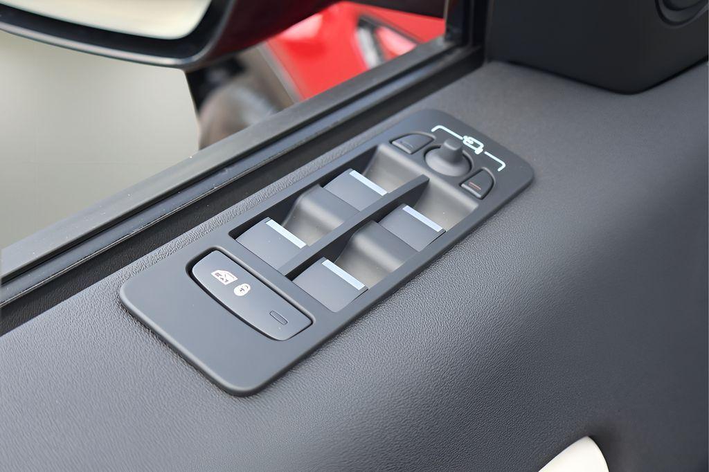 صورة مصغرة 10 لـ 2026 LAND Rover DISCOVERY SPORT LANDMARK