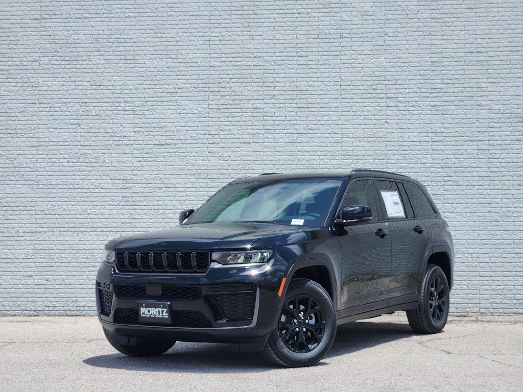 New 2026 Jeep Grand Cherokee Laredo