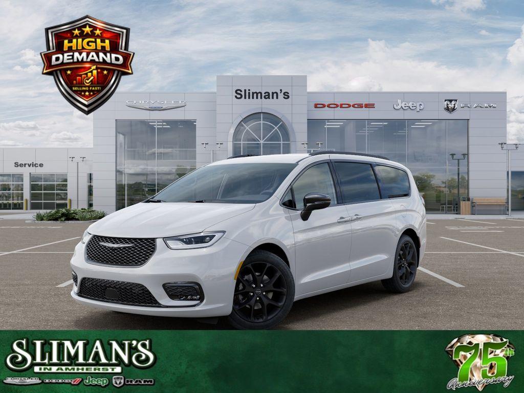 New 2026 Chrysler Pacifica Select