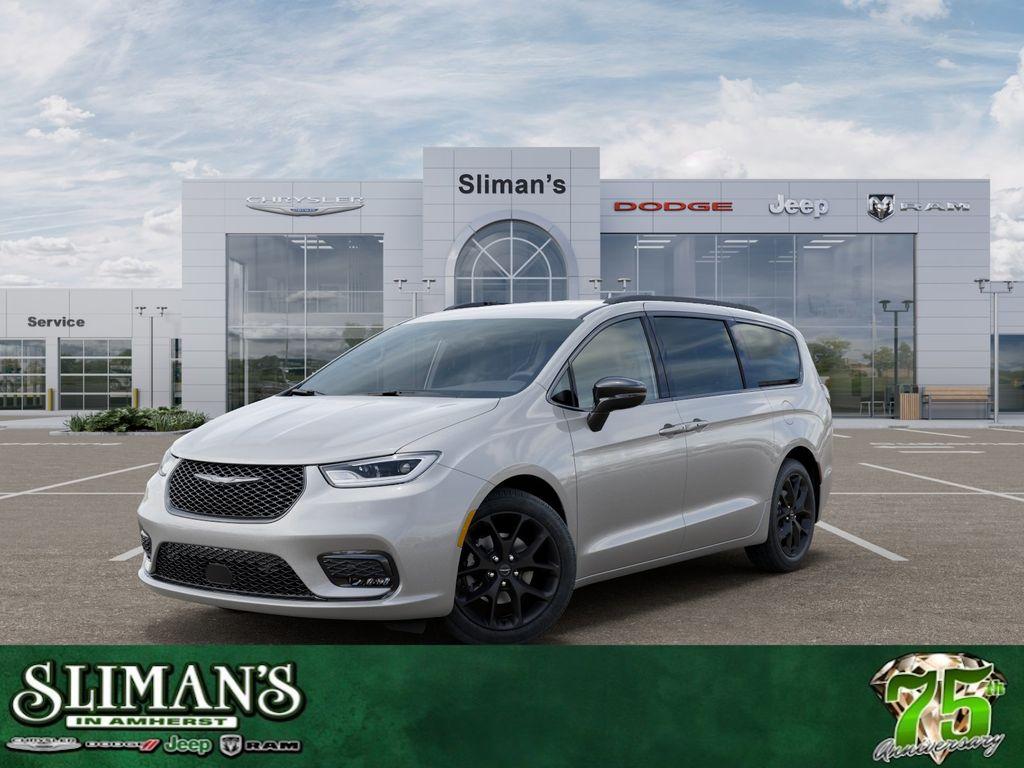 New 2026 Chrysler Pacifica Select