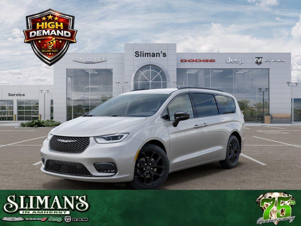 New 2026 Chrysler Pacifica Select