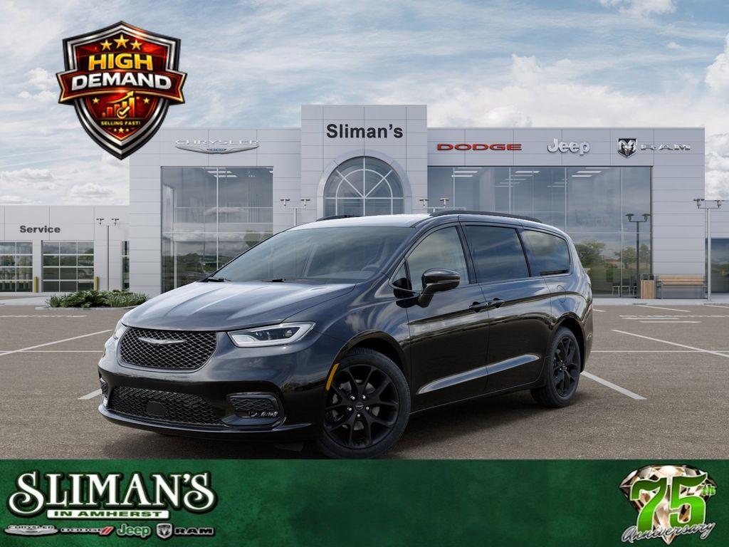 New 2026 Chrysler Pacifica Select