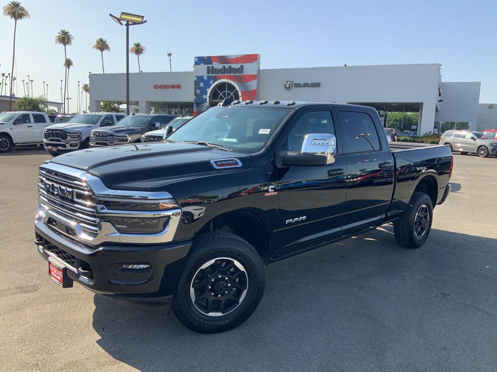 New 2025 RAM 2500 Laramie Crew Cab 4x4 6'4' Box