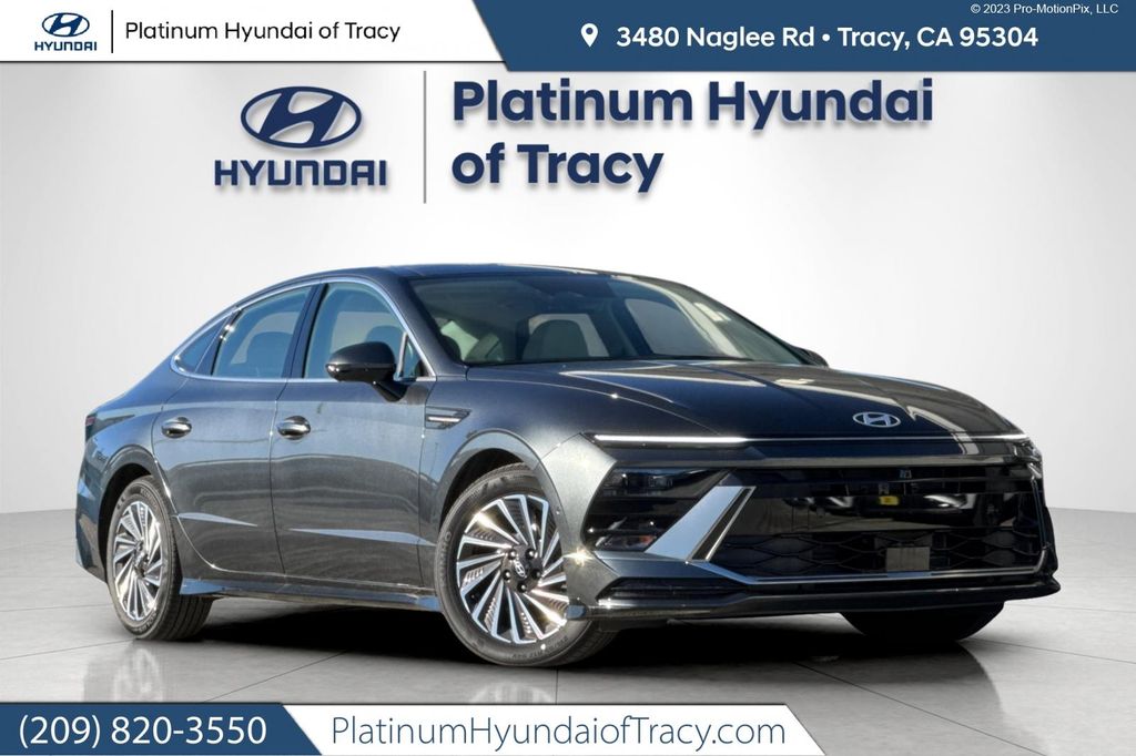New 2026 Hyundai SONATA Hybrid Limited
