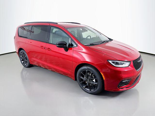 New 2026 Chrysler Pacifica L