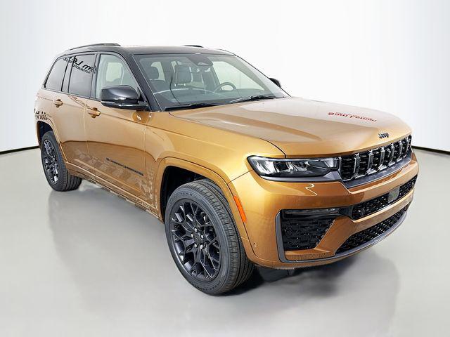 New 2026 Jeep Grand Cherokee Summit