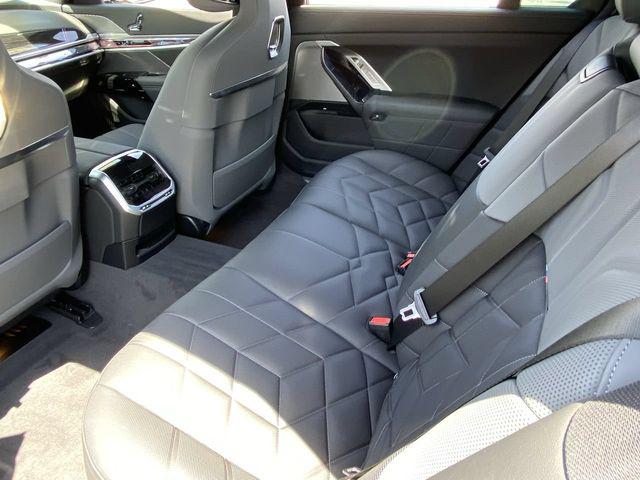 2025 BMW 740 740I 缩略图 16