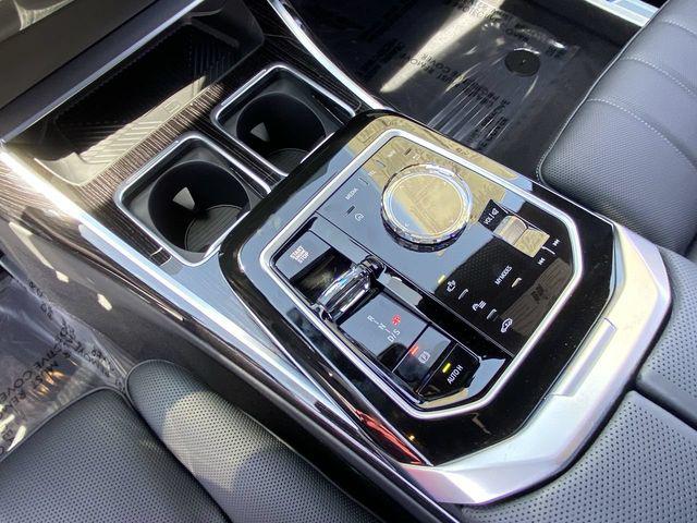 2025 BMW 740 740I 缩略图 22