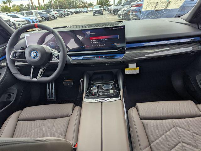 2026 BMW I5 M60 缩略图 16