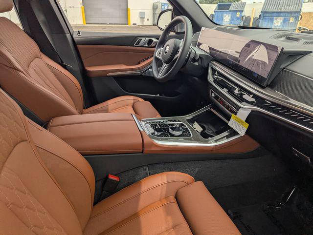 صورة مصغرة 13 لـ 2026 BMW X5 M60I