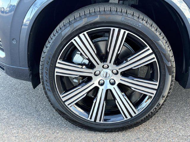 2025 Volvo XC90 PLUG-IN HYBRID T8 ULTRA 7-SEATER photo 10