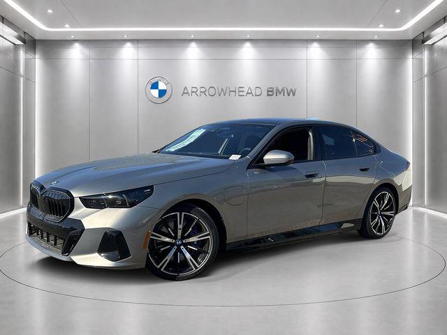 New 2026 BMW 550e xDrive