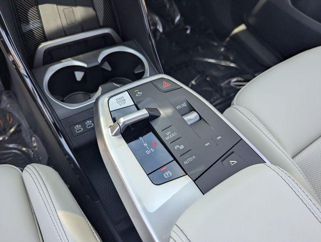 صورة مصغرة 23 لـ 2026 BMW X1 XDRIVE28I