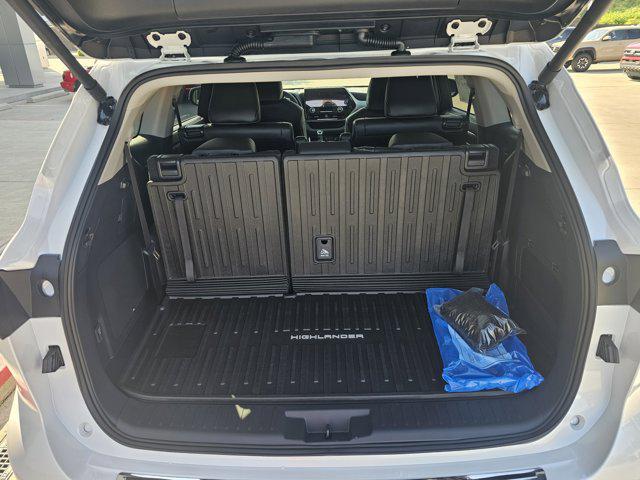 TOYOTA HIGHLANDER - 7