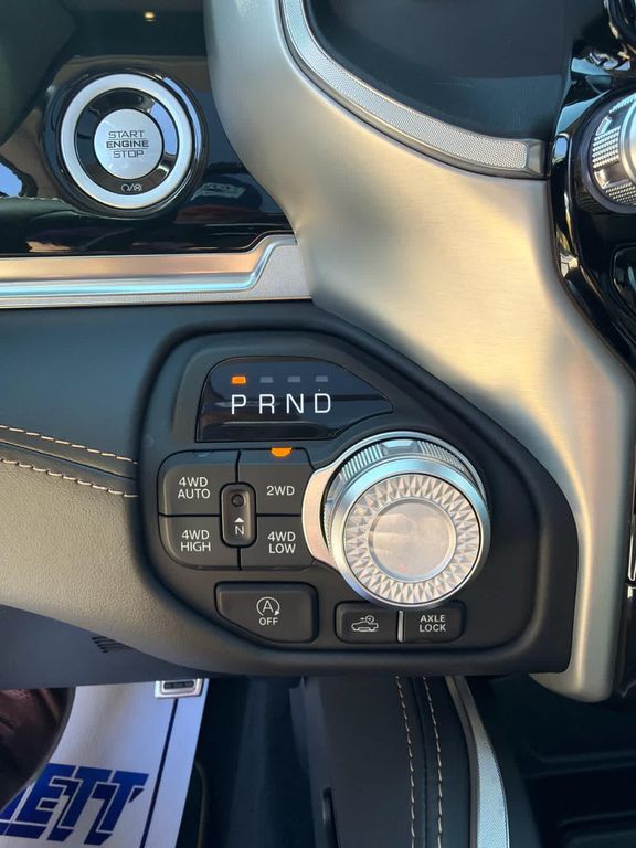 صورة مصغرة 25 لـ 2026 RAM 1500 ST