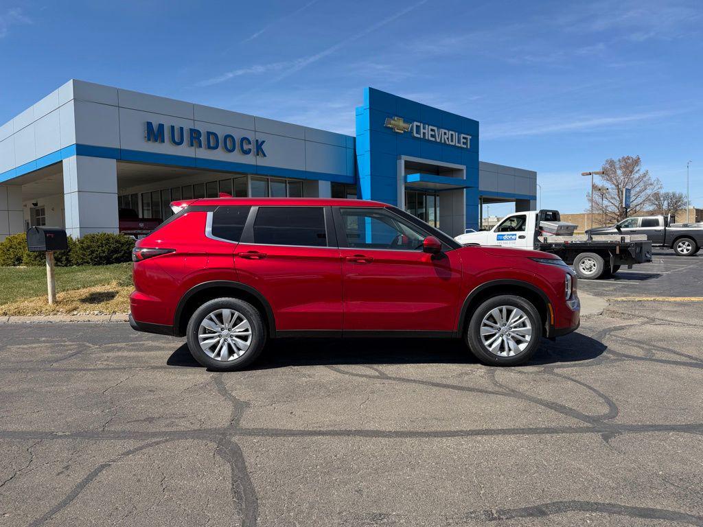 New 2026 Mitsubishi Outlander ES 1.5T 2WD