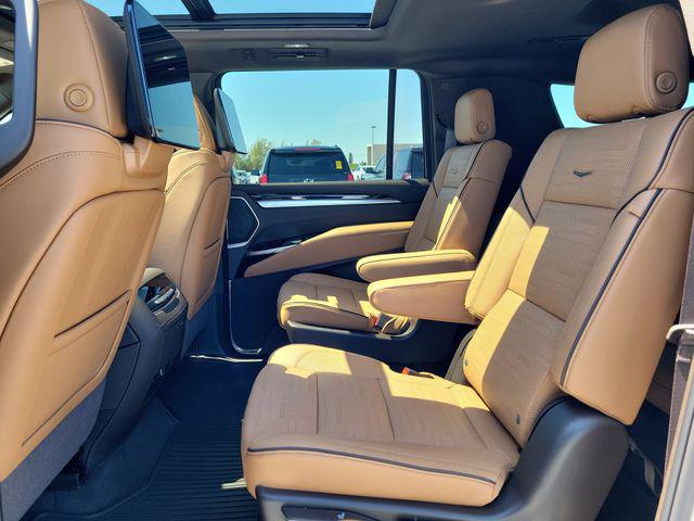 صورة مصغرة 19 لـ 2026 Cadillac ESCALADE ESV LUXURY