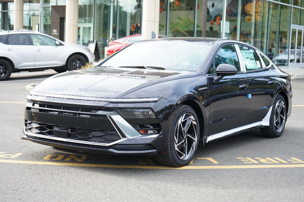 New 2026 Hyundai SONATA SEL Sport
