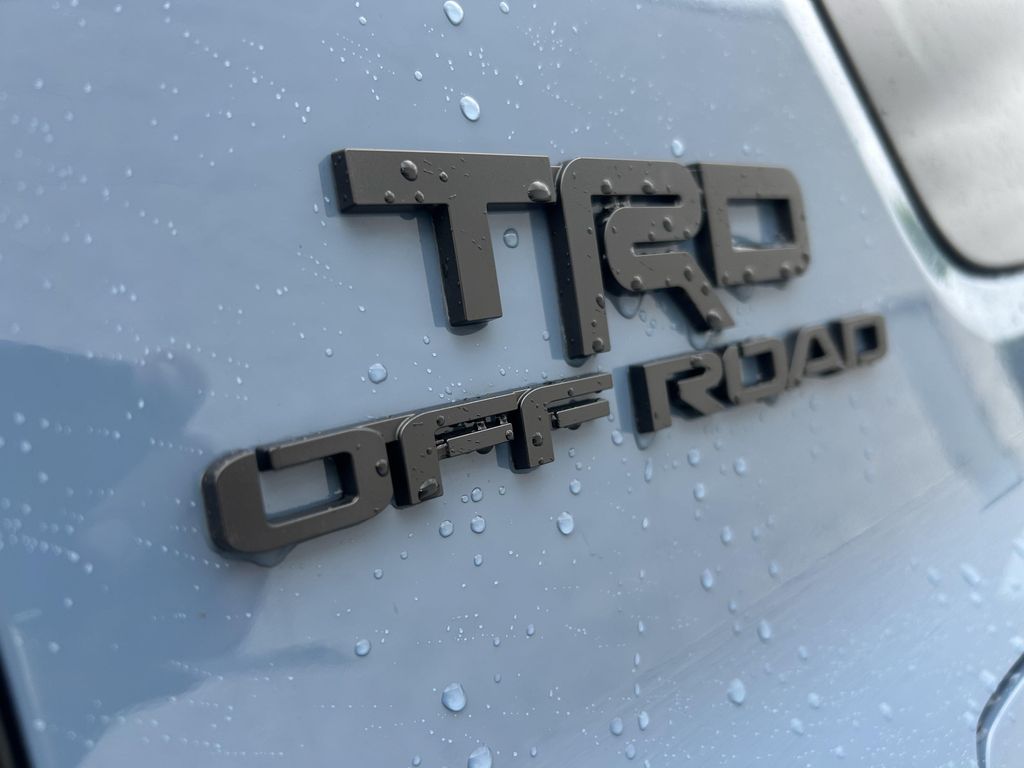 2026 Toyota 4RUNNER TRD OFF ROAD PREMIUM — фото 9