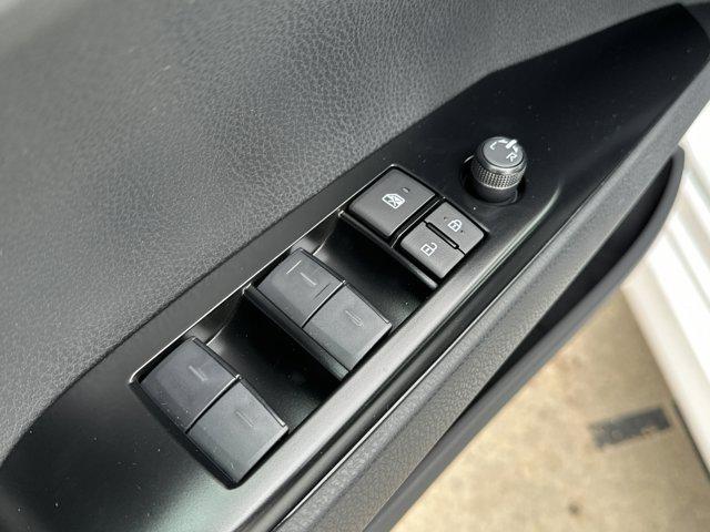 TOYOTA CAMRY - 10