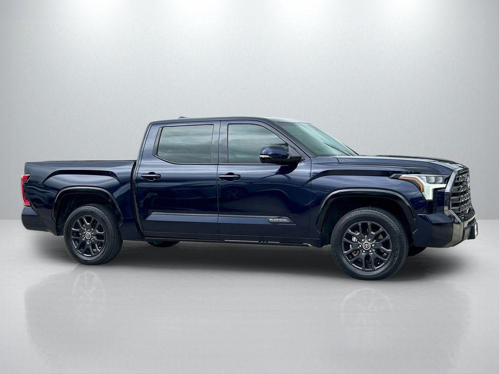 TOYOTA TUNDRA - 4