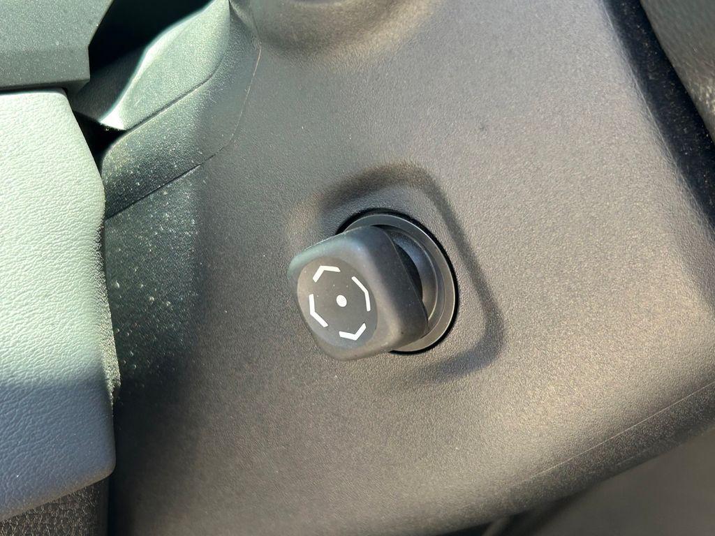 2023 Toyota TUNDRA PLATINUM 缩略图 31