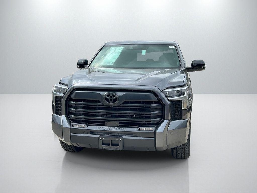 TOYOTA TUNDRA - 2