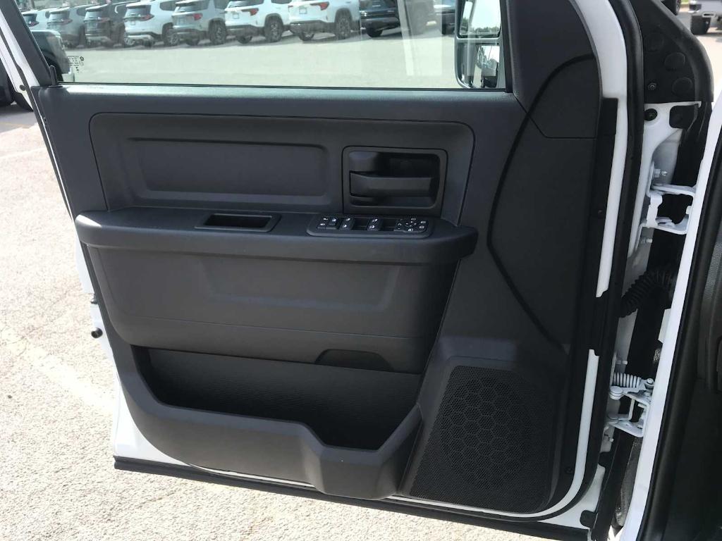 2026 RAM 2500 TRADESMAN thumbnail 22