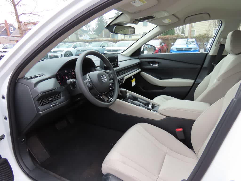 صورة 2 لـ 2026 Honda ACCORD LX