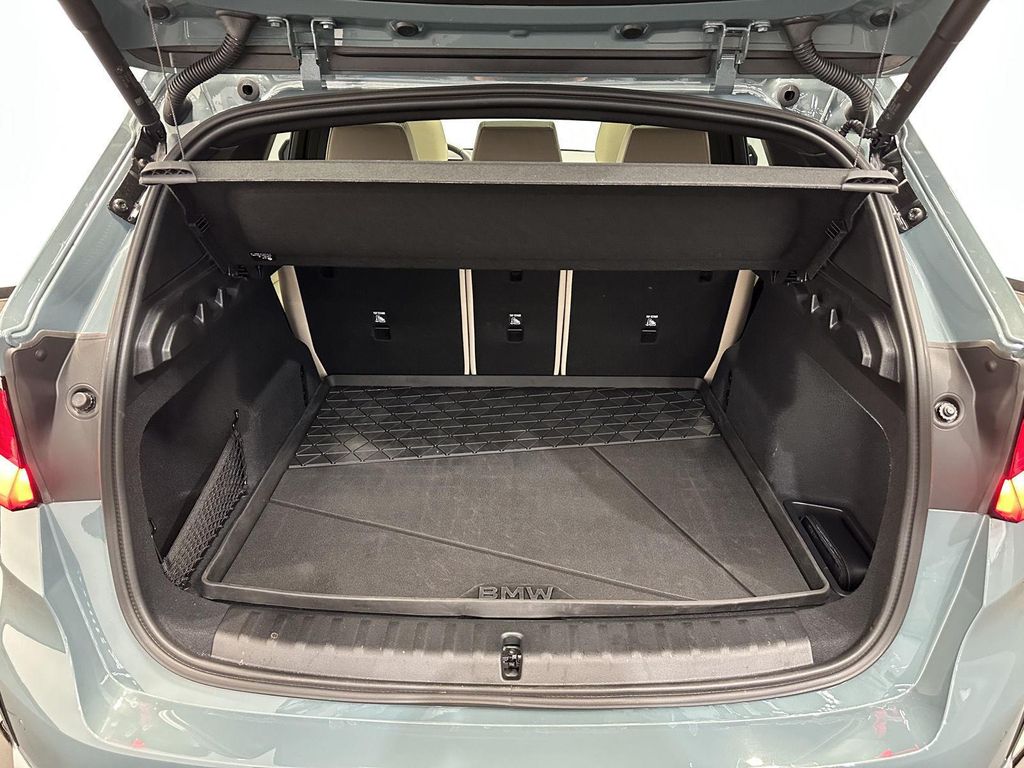 صورة مصغرة 35 لـ 2025 BMW X1 XDRIVE28I