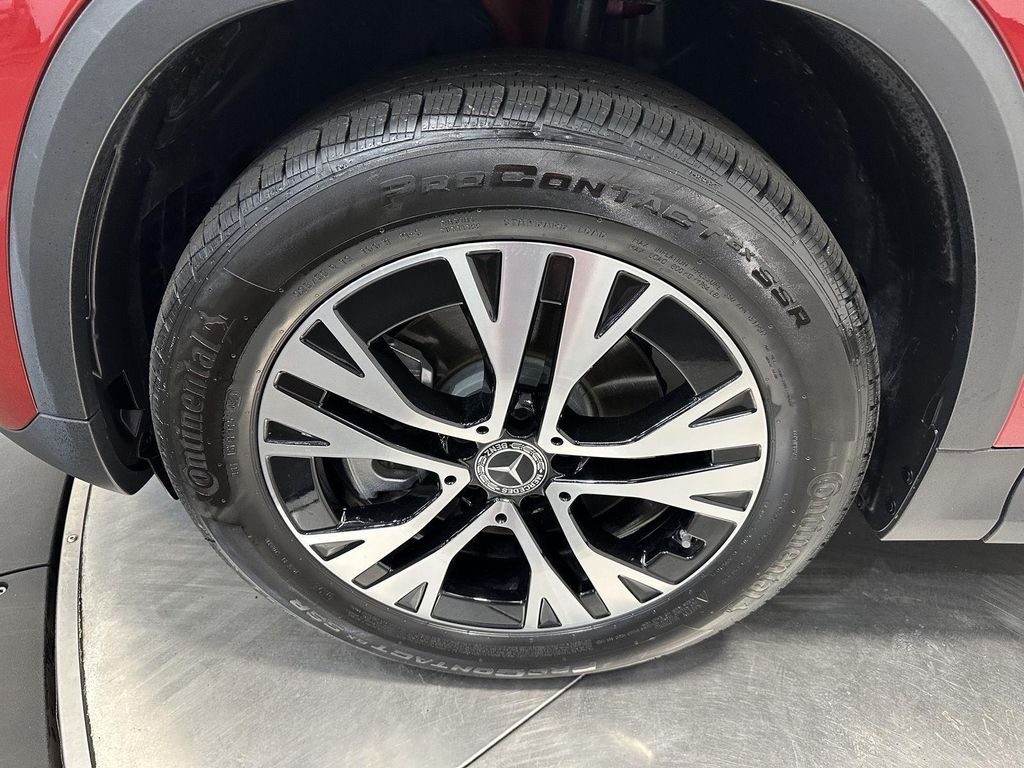 MERCEDES-BENZ GLA-CLASS - 8