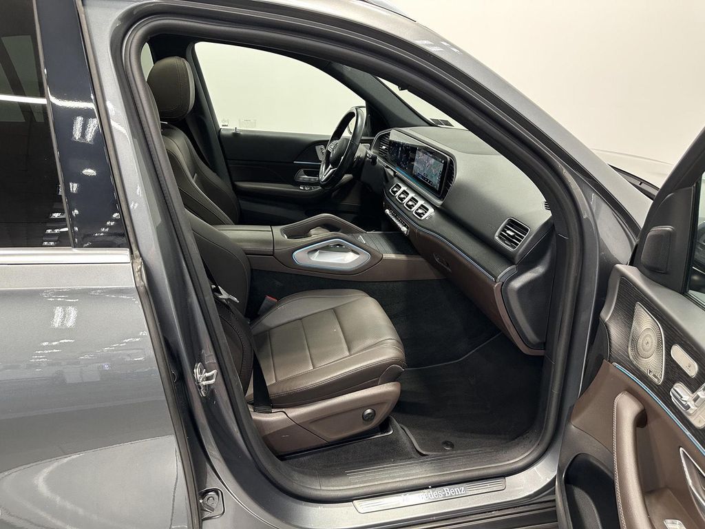 صورة مصغرة 36 لـ 2023 Mercedes-BENZ GLE