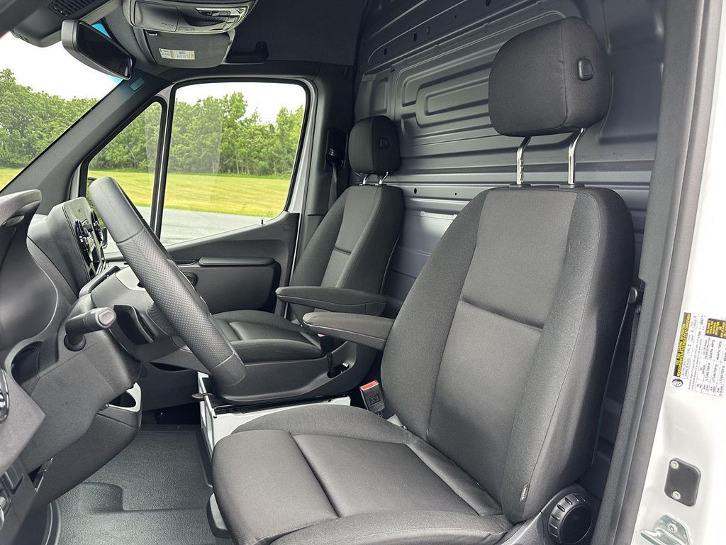 2026 Mercedes-BENZ OTHERS — миниатюра 16