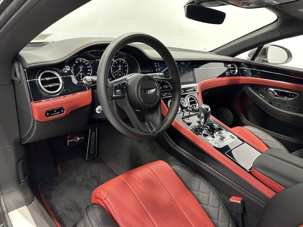 2020 Bentley CONTINENTAL GT V8 FIRST EDITION — миниатюра 16