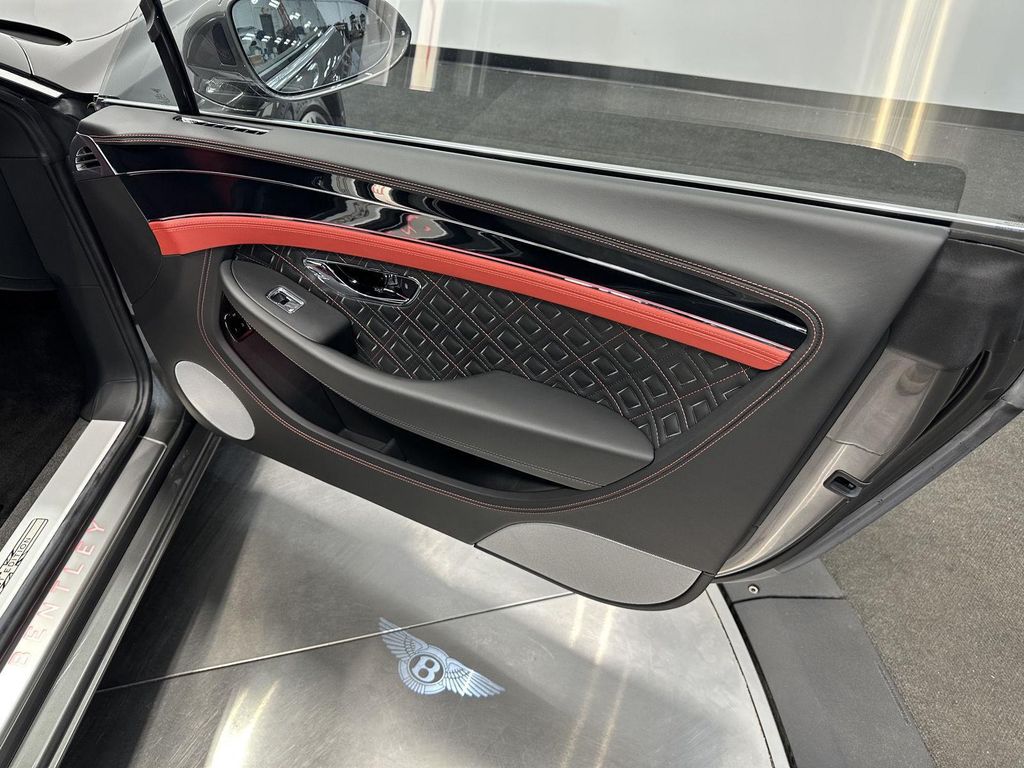 2020 Bentley CONTINENTAL GT V8 FIRST EDITION — миниатюра 33