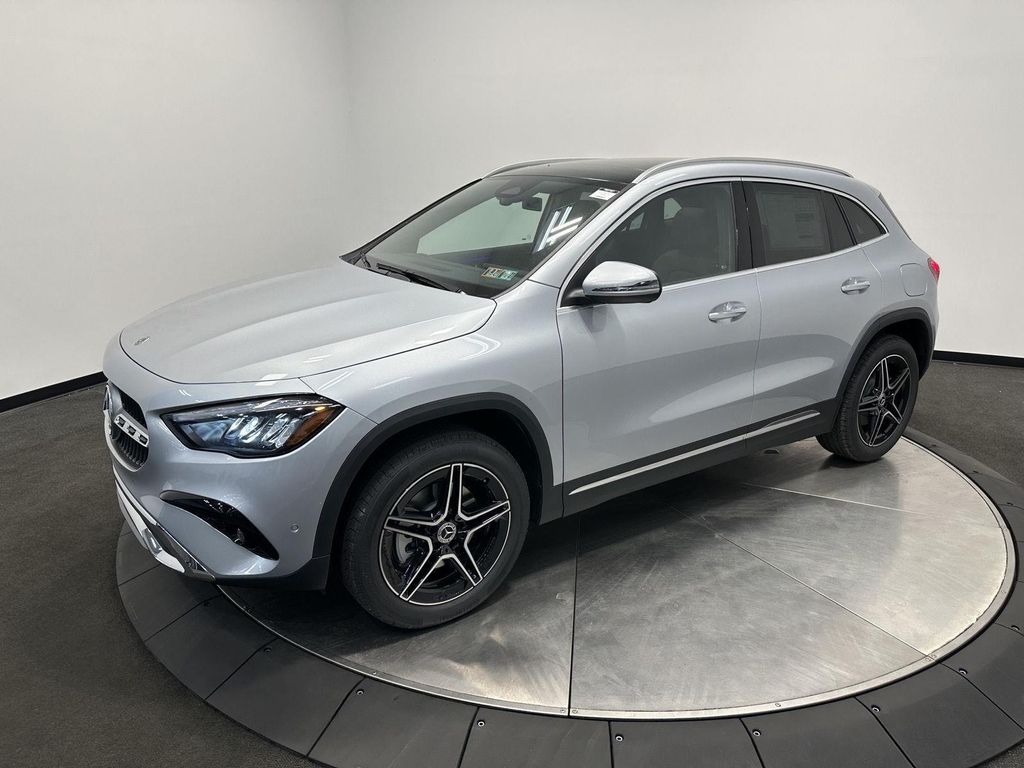 2026 Mercedes-BENZ GLA 照片 3