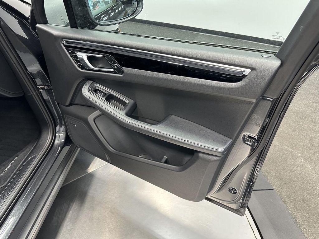 2026 Porsche MACAN T 缩略图 42