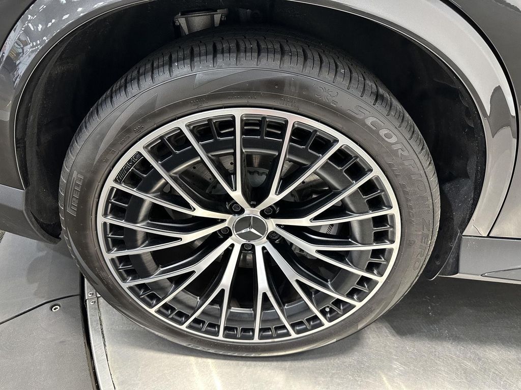 MERCEDES-BENZ GLC-CLASS AMG - 10