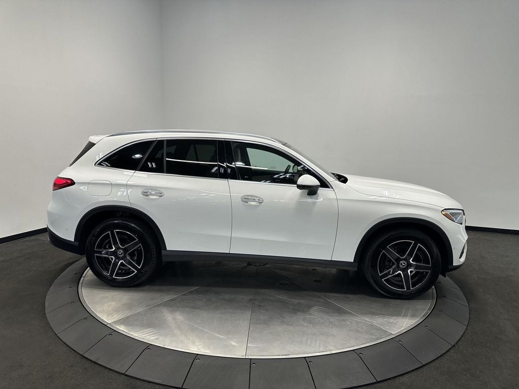 صورة 7 لـ 2026 Mercedes-BENZ GLC