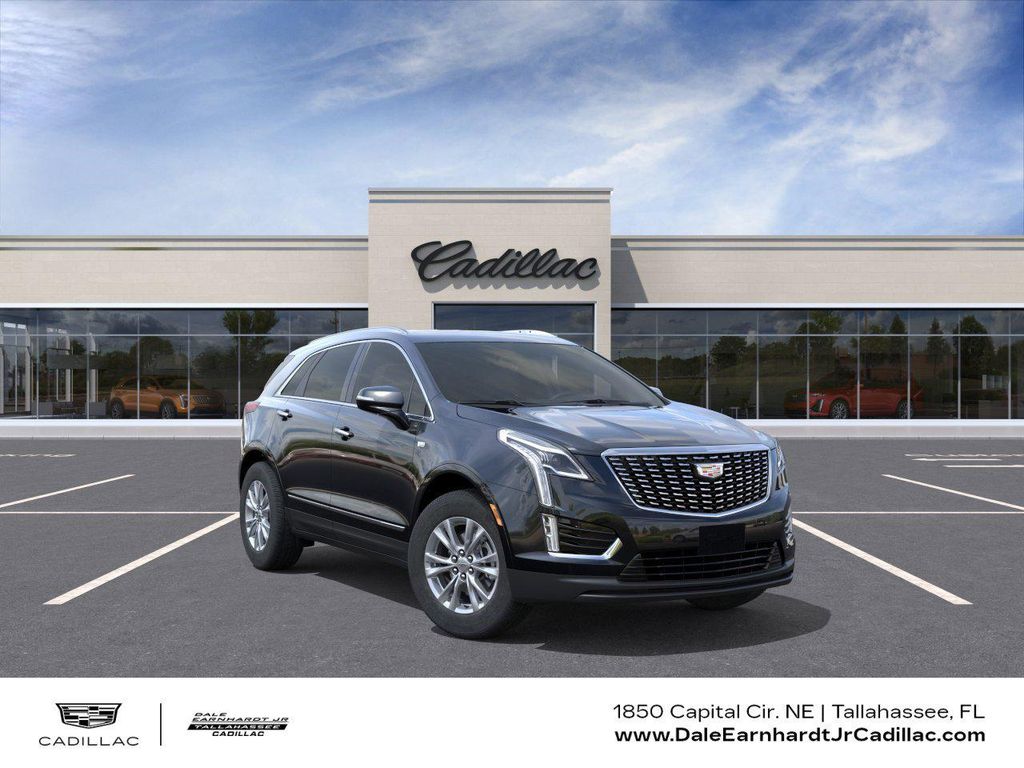 New 2026 Cadillac XT5 Luxury