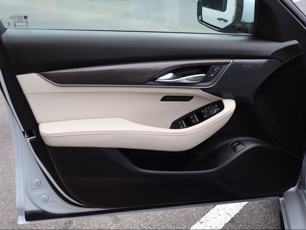 صورة مصغرة 18 لـ 2026 Cadillac CT5 SPORT