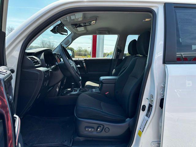 2022 Toyota 4RUNNER TRD OFF ROAD 缩略图 22