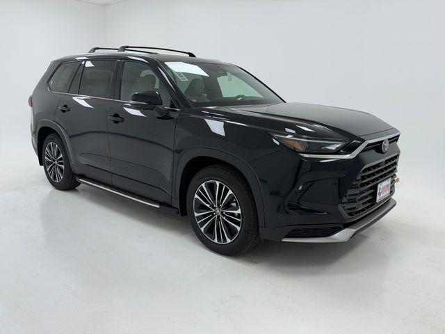 TOYOTA GRAND HIGHLANDER - 1