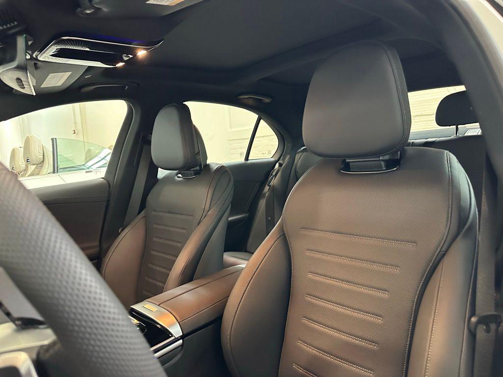 صورة مصغرة 13 لـ 2026 Mercedes-BENZ C-CLASS