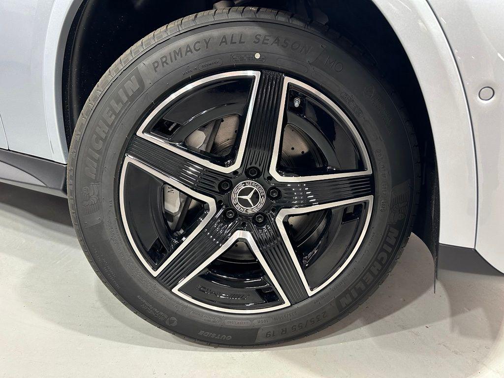 2026 Mercedes-BENZ GLC — миниатюра 14