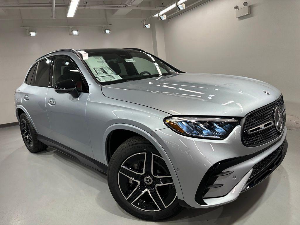 2026 Mercedes-BENZ GLC — миниатюра 15