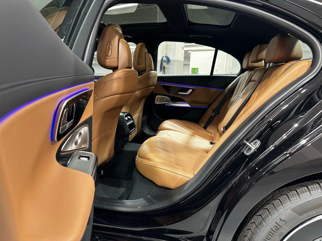 MERCEDES-BENZ E-CLASS - 10