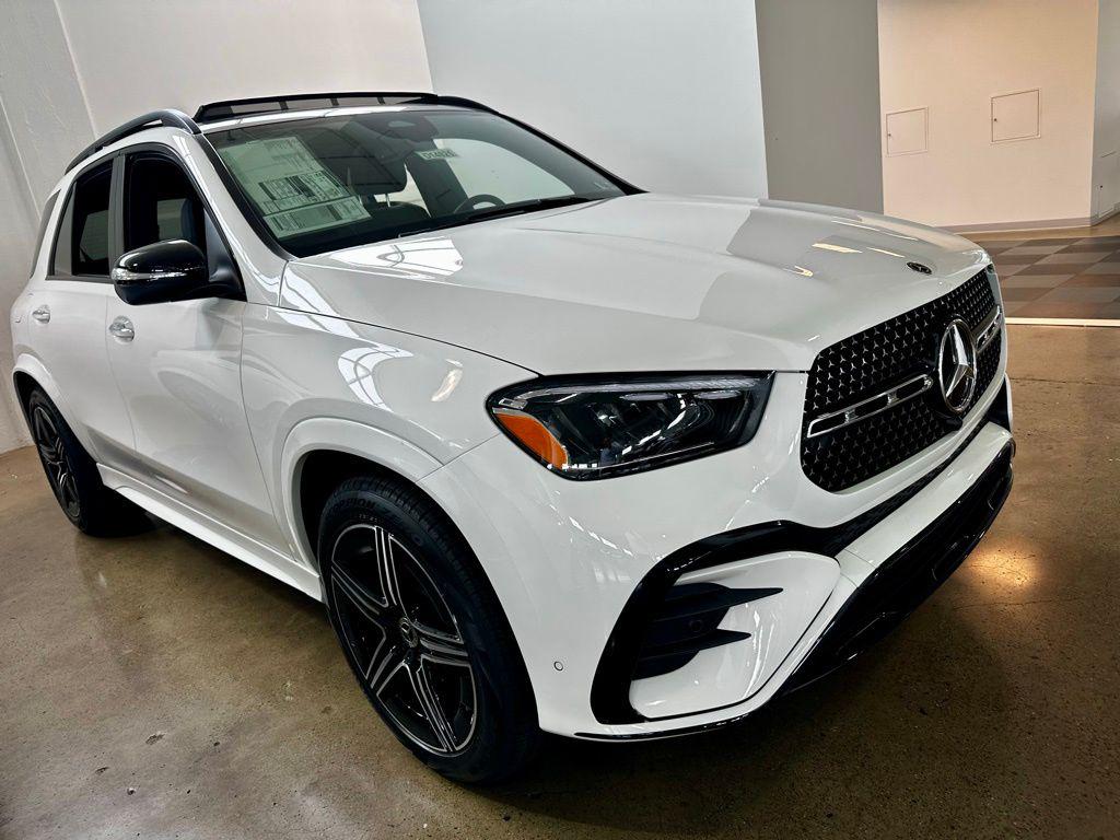 2026 Mercedes-BENZ GLE — миниатюра 15