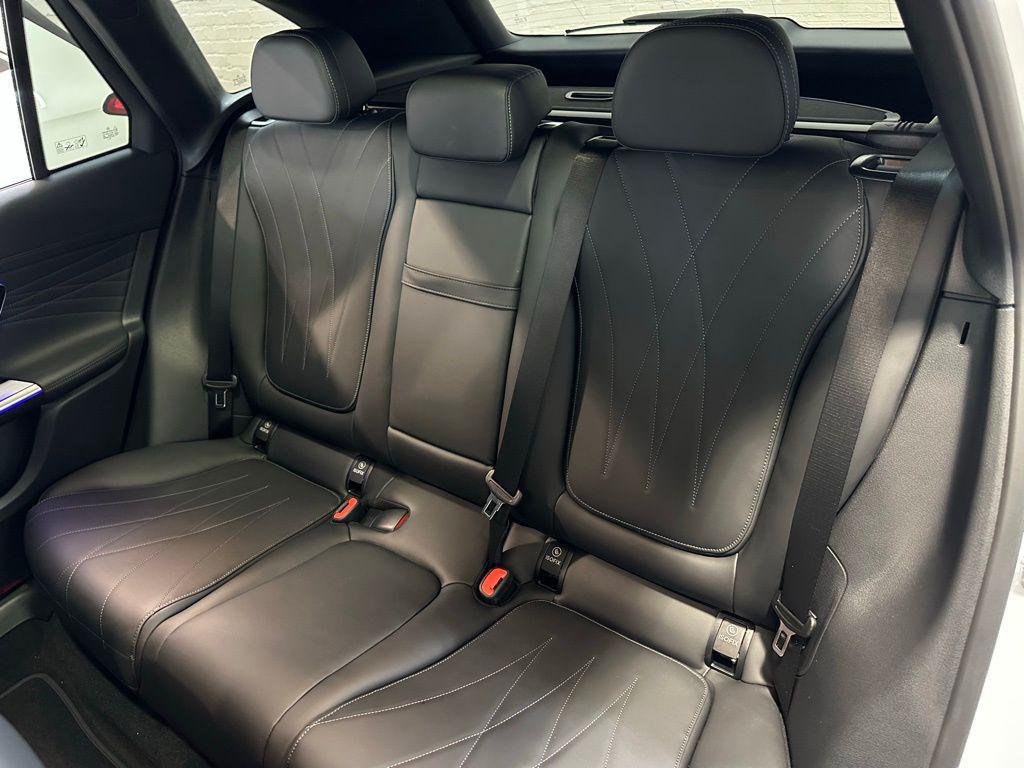 2026 Mercedes-BENZ GLC 缩略图 14